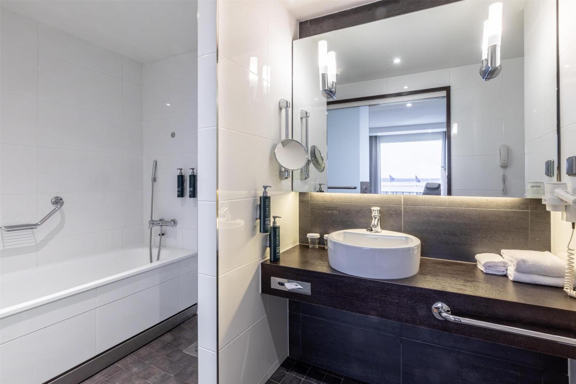 Hilton Kalastajatorppa 4*